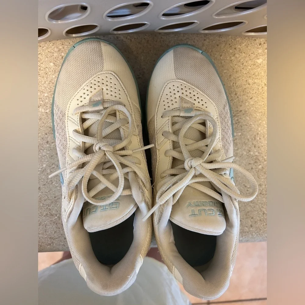 Nike Women's Cream and Light Blue Basketball Athletic Shoes